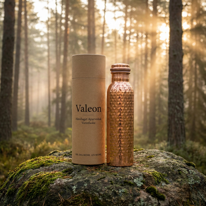 Valeon Håndlaget Polert Ayurvedisk Vannflaske i Rent Kobber